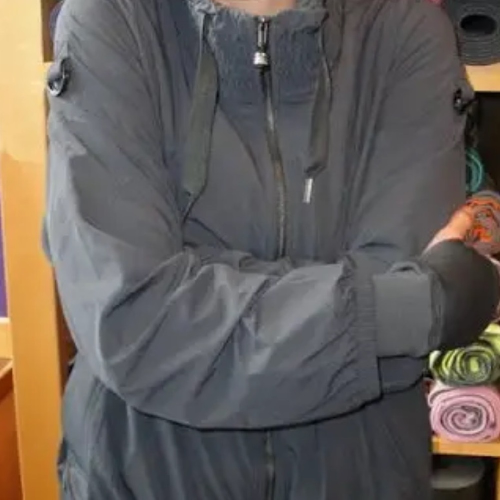 Lulu dog walking jacket